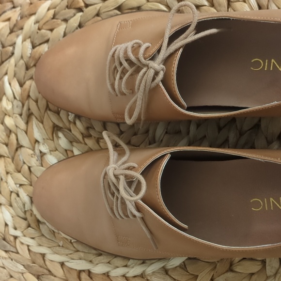 Vionic Weslyn Tan Leather Oxfords Lace-Up Loafers - Picture 8 of 10
